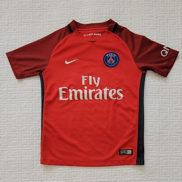 Nike Other - PSG Nike Boys Jersey ⚽️